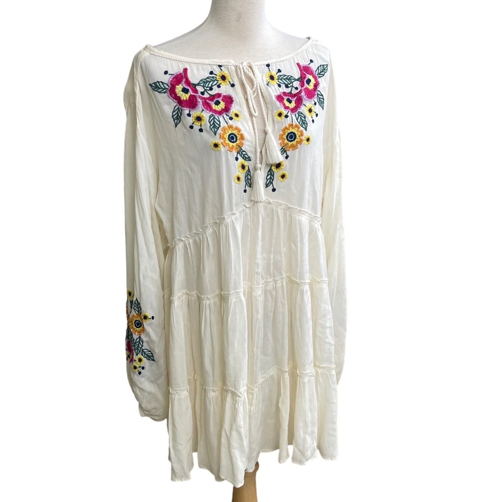 Free People spell on Ivory Floral Embroidered Boho Mini Dress Tassel Tie XS‎